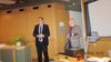 Alexander Schweitzer und Walter Kirsch bei der Begrüßung